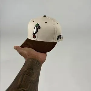 Hunt Duck SnapBack (Off-white Brown)